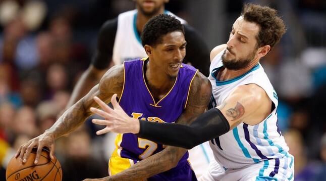 续约困境以 续约困境以