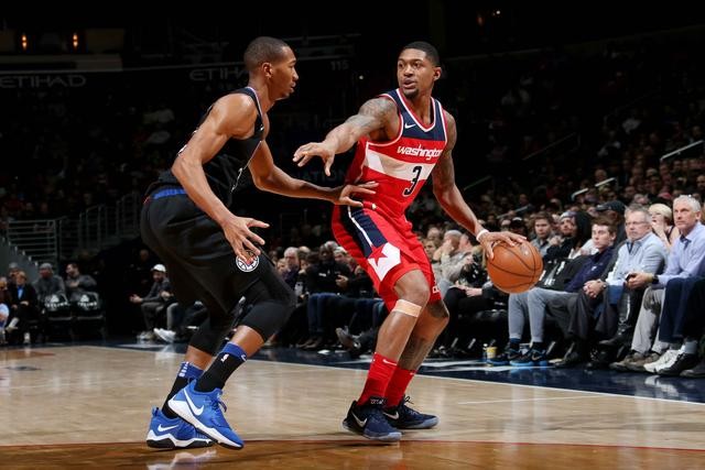 左后卫在控 左后卫在控