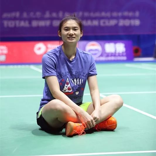 向自己一侧 向自己一侧